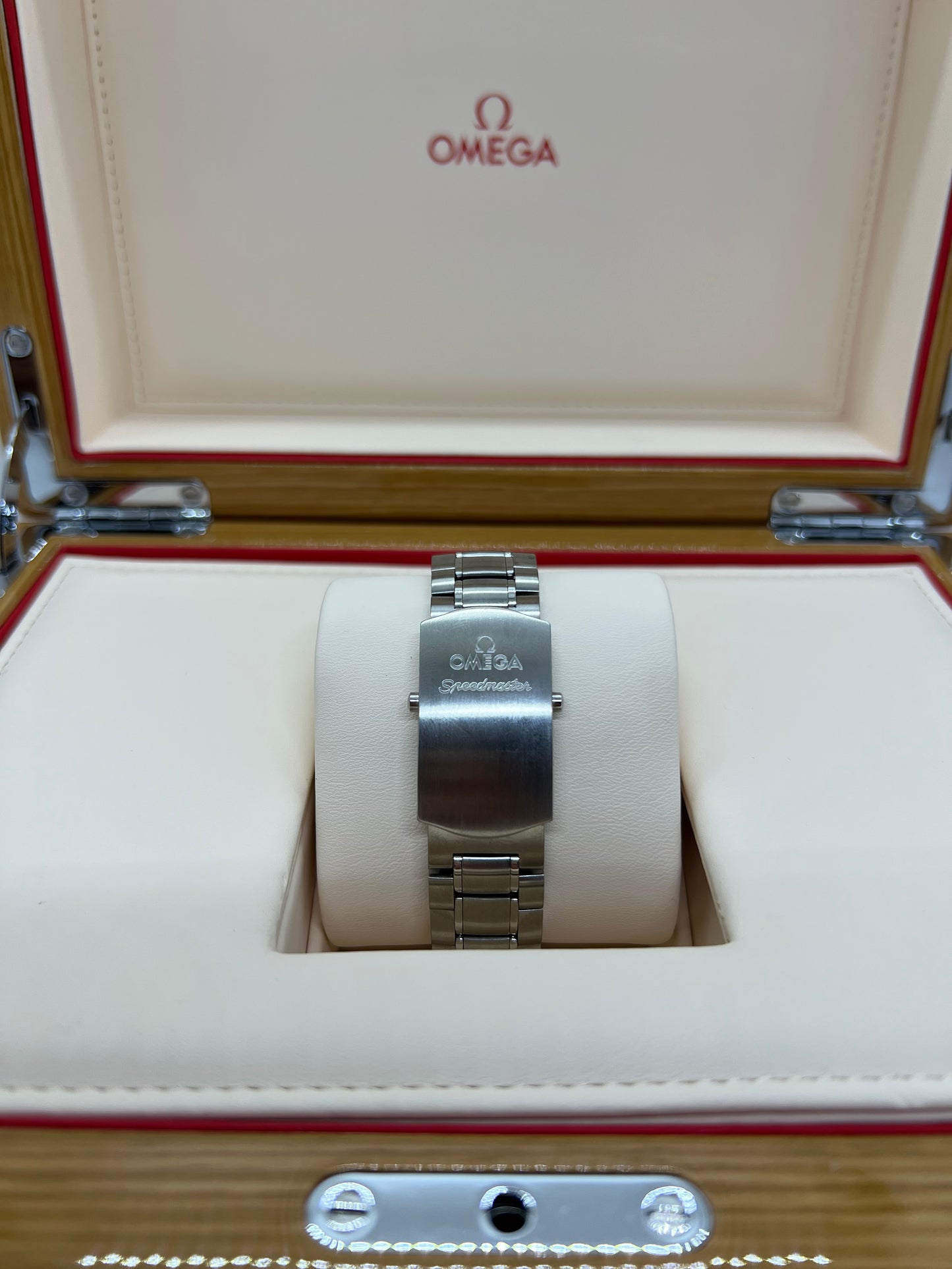 Omega Speedmaster Racing