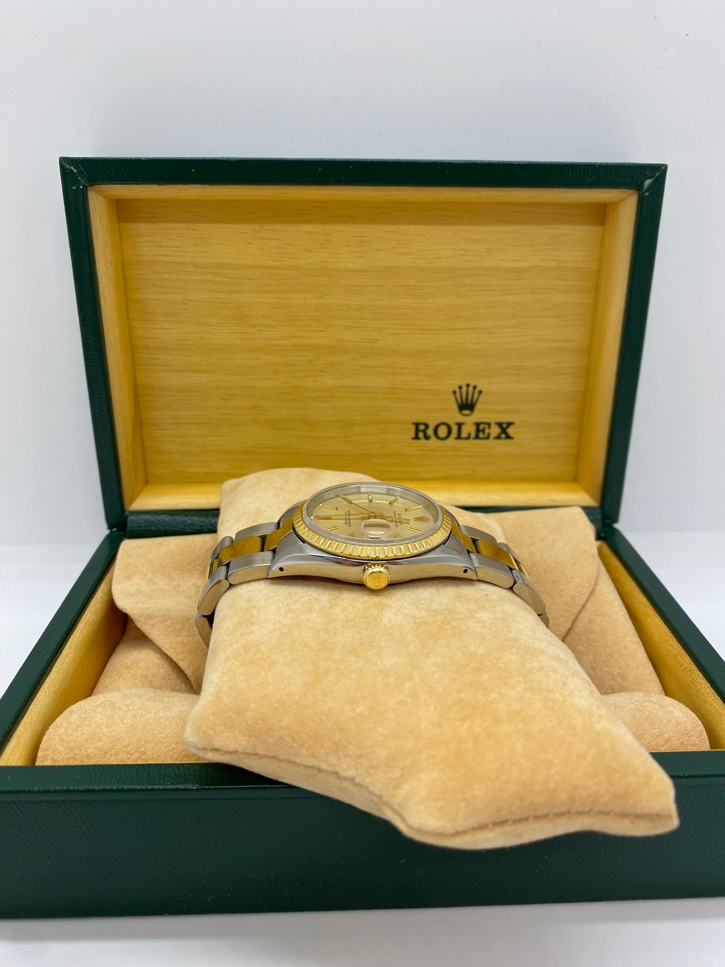 Rolex Oyster Date 15223
