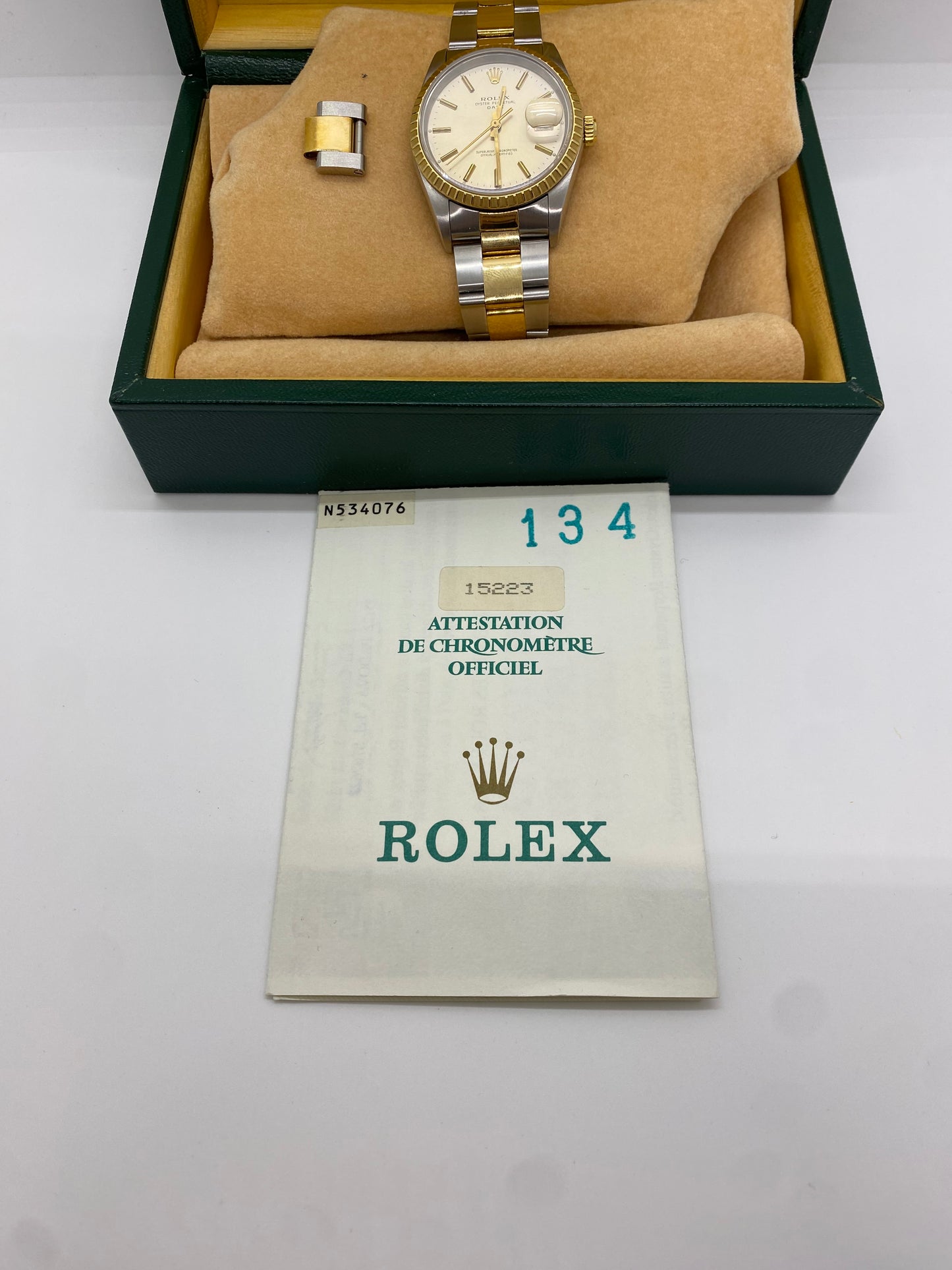 Rolex Oyster Date 15223