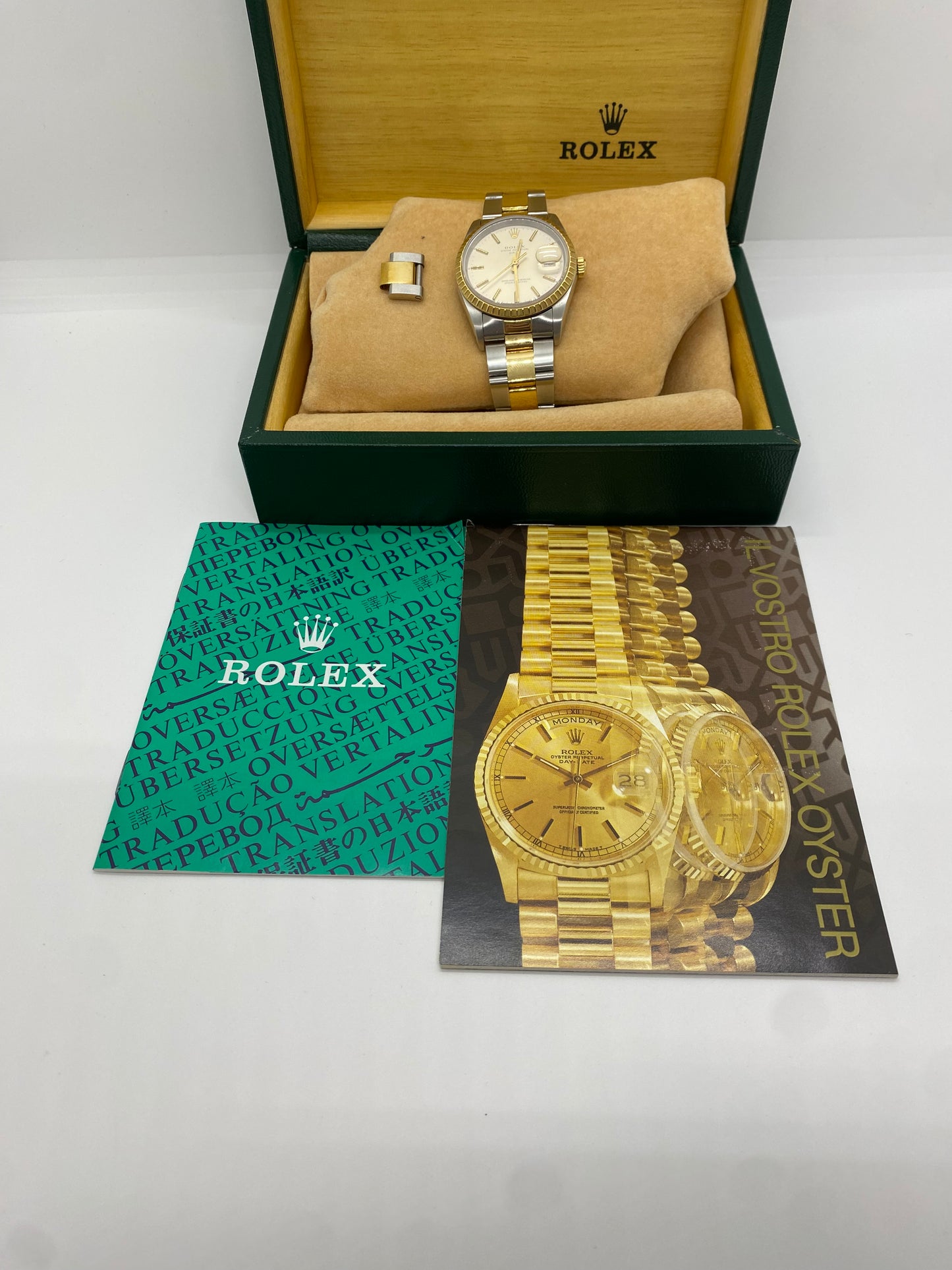Rolex Oyster Date 15223