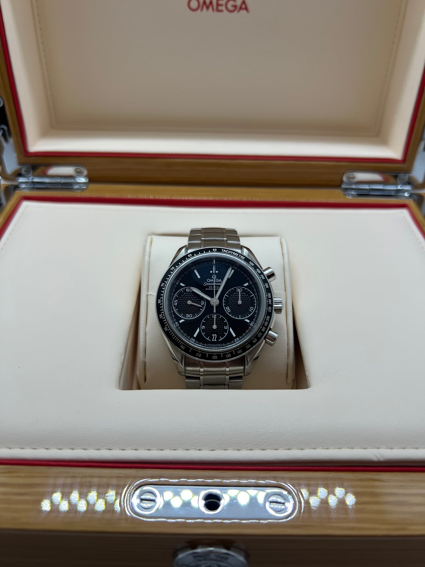 Omega Speedmaster Racing