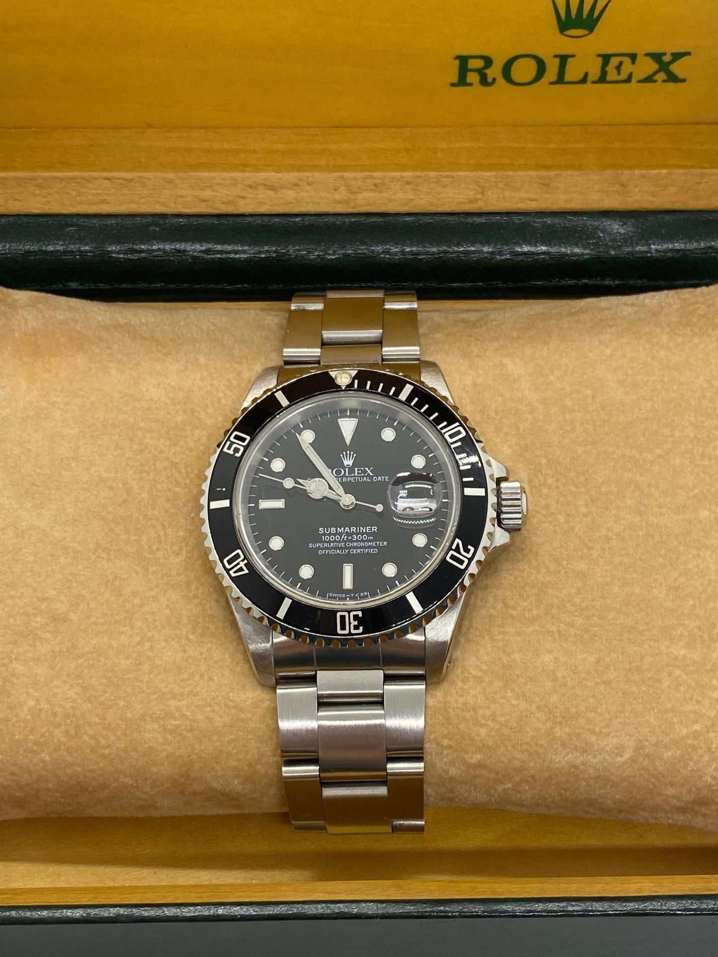 Rolex Submariner Date 16610