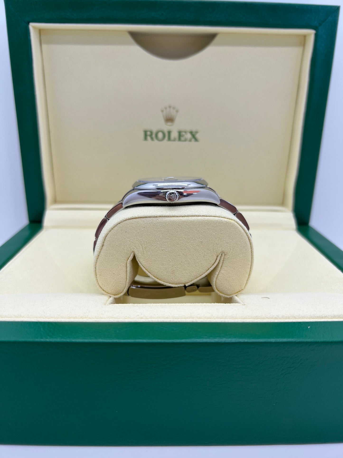 Rolex Oyster Perpetual Date 115200