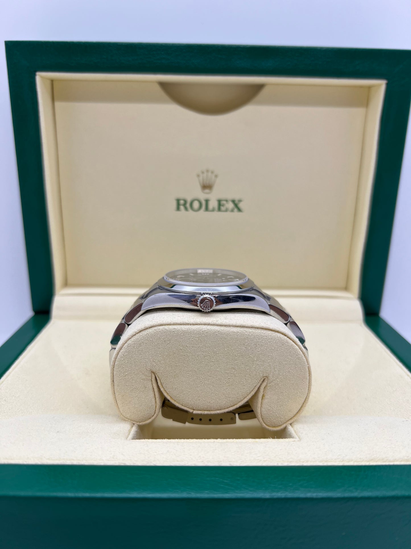 Rolex Explorer I 114270