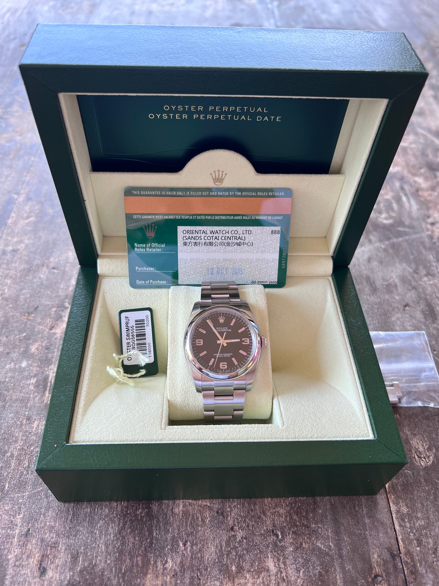 Rolex Oyster Perpetual 116000