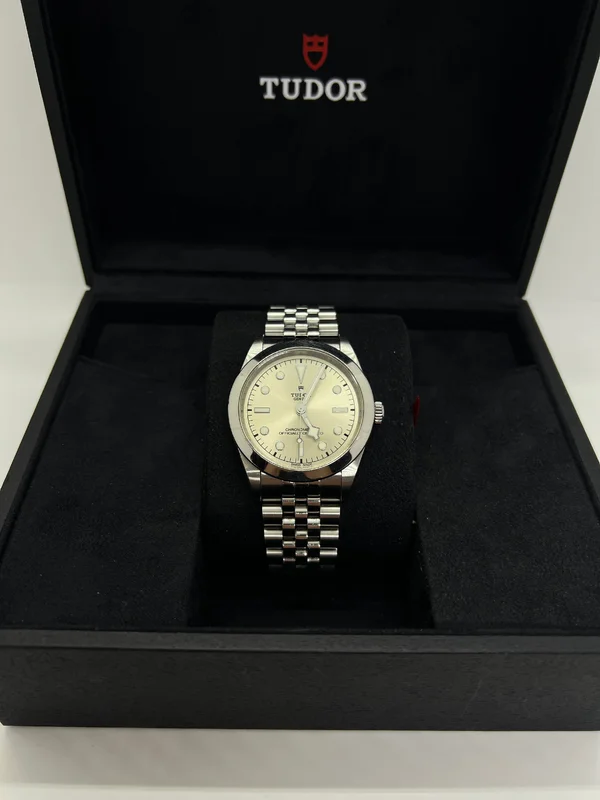 Tudor BlackBay One 79660